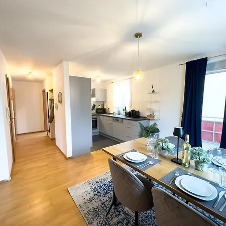 Апартаменты Klassen Apartments! Schnuckeliges - Mit Balkon -in -fuer Vier Personen - 1 Og