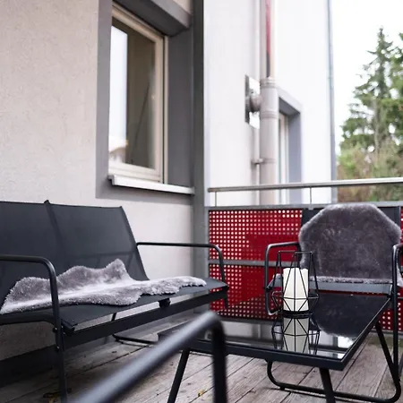 Апартаменты Klassen Apartments! Schnuckeliges - Mit Balkon -in -fuer Vier Personen - 1 Og *